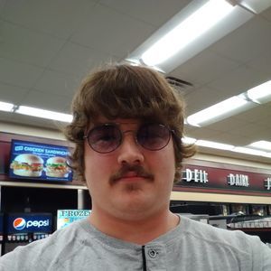 Meet your Posher, Jonathan